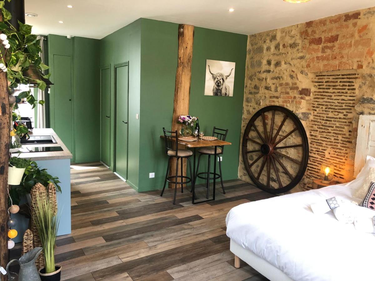 Appartement Centre-Ville Avec Terrasse Rustique วานส์ ภายนอก รูปภาพ
