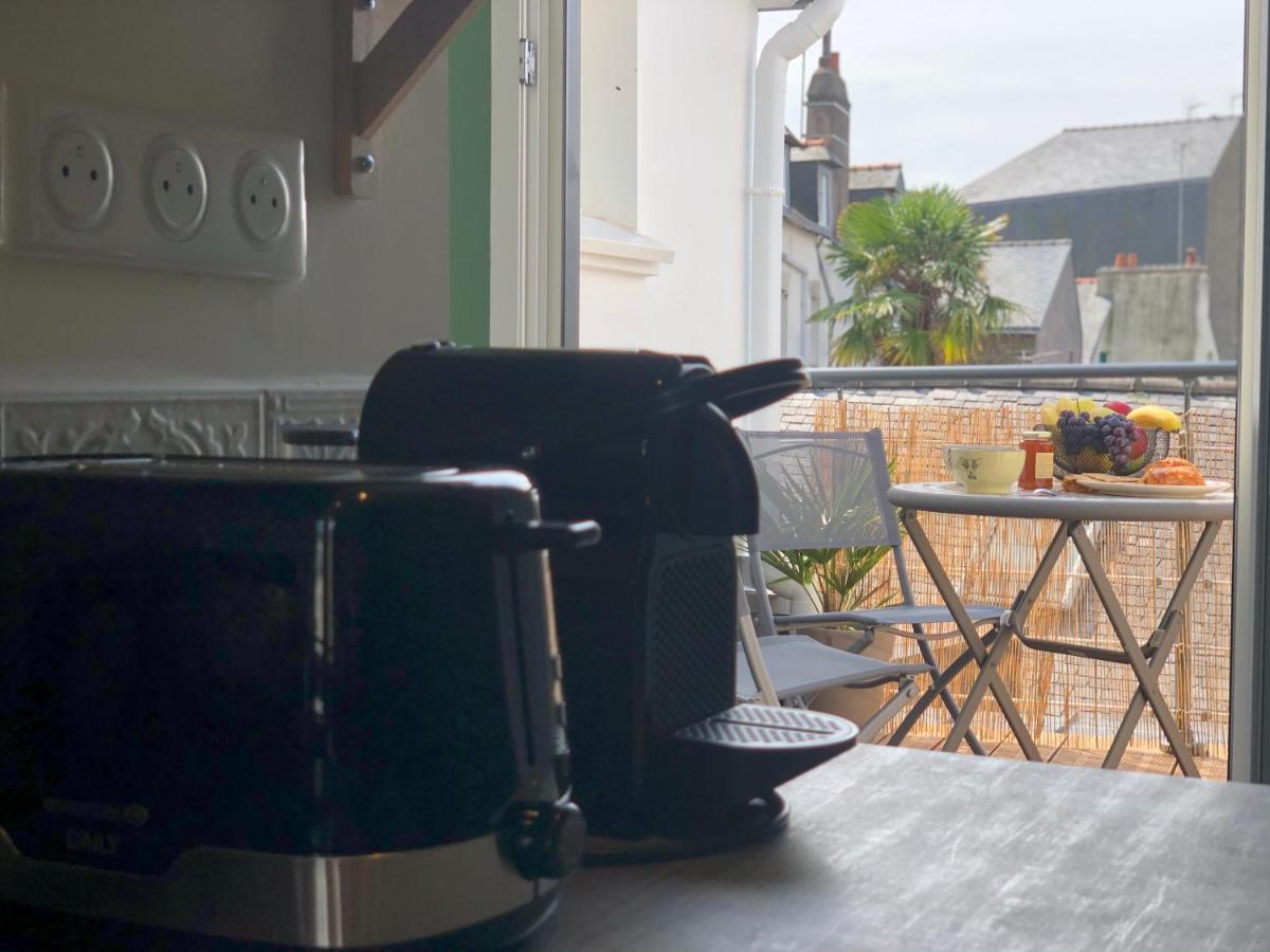 Appartement Centre-Ville Avec Terrasse Rustique วานส์ ภายนอก รูปภาพ