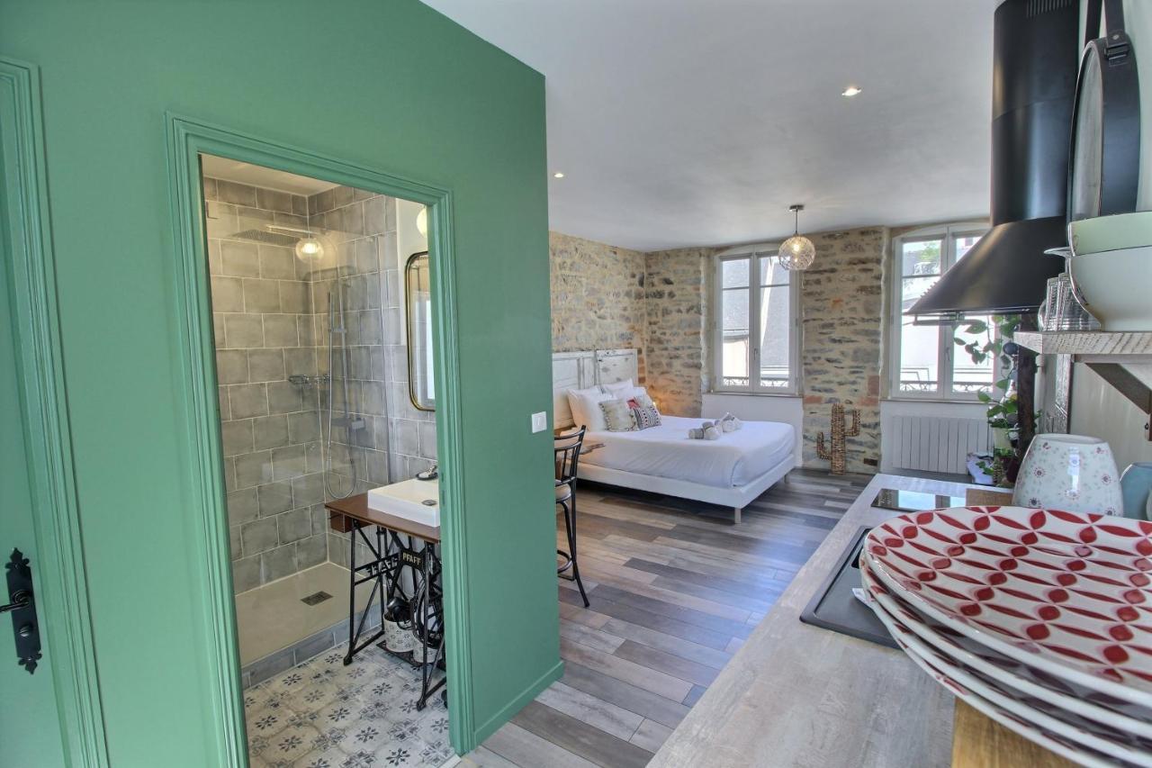 Appartement Centre-Ville Avec Terrasse Rustique วานส์ ภายนอก รูปภาพ